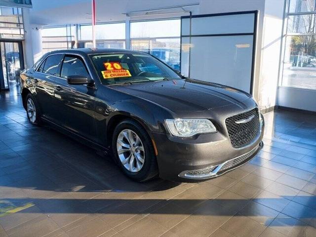 2020 Chrysler 300 Touring