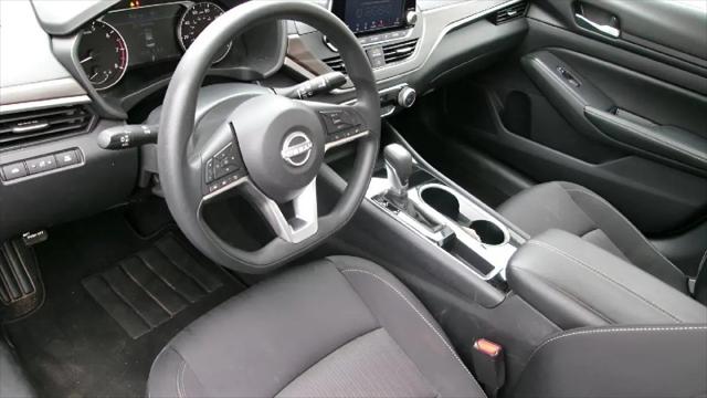2024 Nissan Altima SV FWD