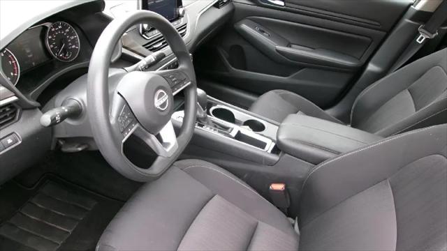2024 Nissan Altima SV FWD