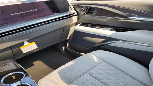 2025 Cadillac Escalade Sport 1