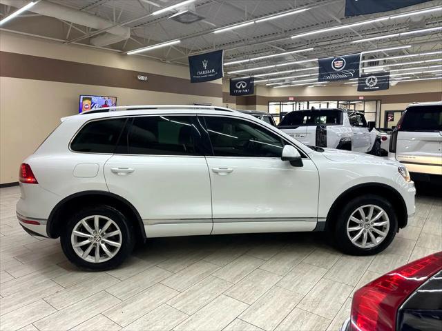 2015 Volkswagen Touareg V6 Sport