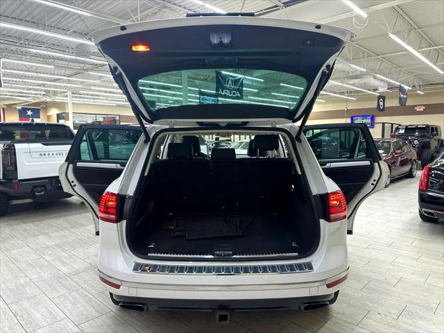 2015 Volkswagen Touareg V6 Sport