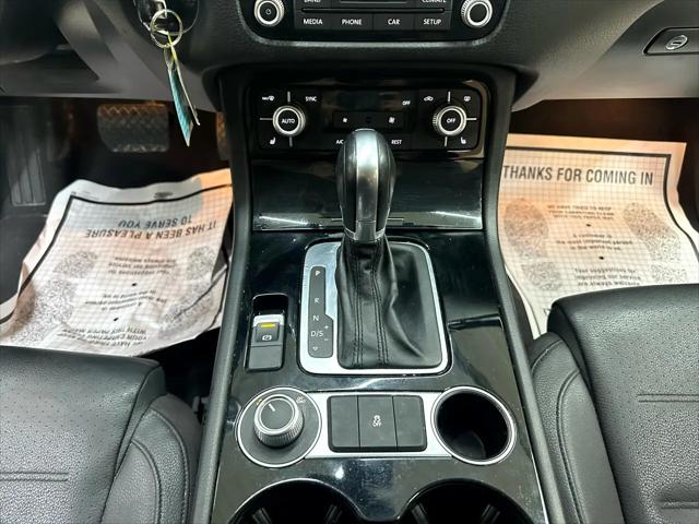2015 Volkswagen Touareg V6 Sport