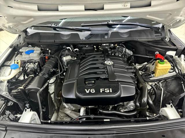 2015 Volkswagen Touareg V6 Sport