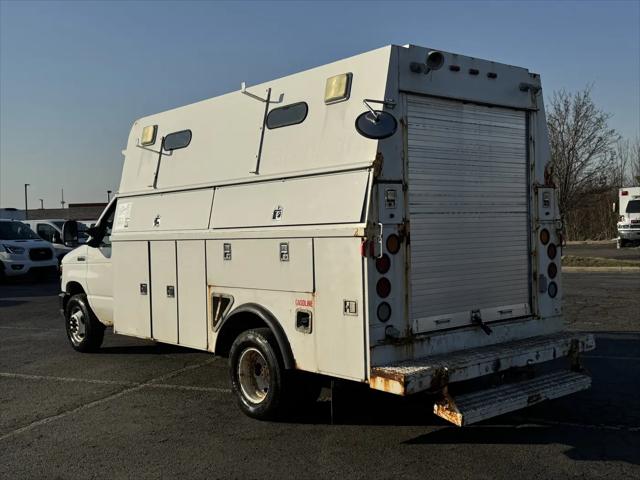 2010 Ford E-450 Cutaway E-450