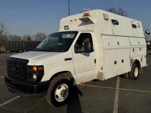 2010 Ford E-450 Cutaway E-450