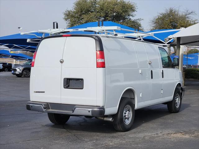 2025 Chevrolet Express Cargo Van RWD 2500 Regular Wheelbase WT