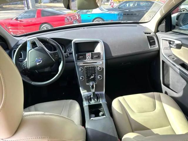 2016 Volvo XC60 T6 Drive-E
