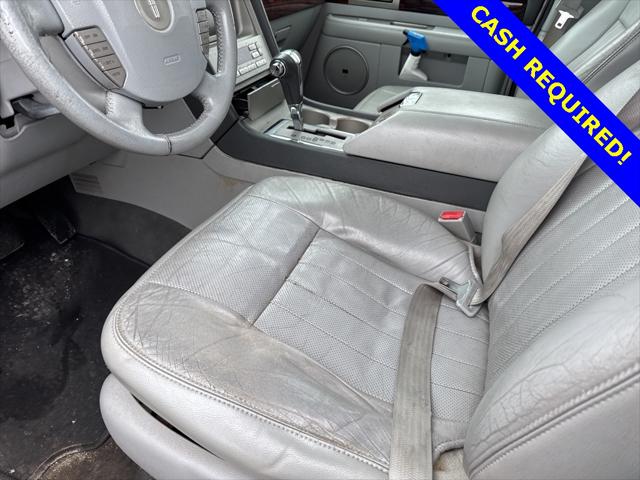 Used 2005 Lincoln Navigator For Sale in Waterford Twp, MI