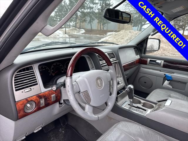 Used 2005 Lincoln Navigator For Sale in Waterford Twp, MI