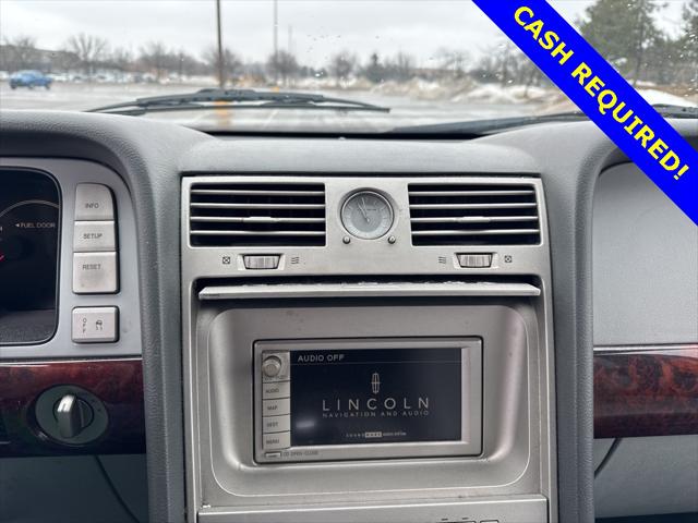 Used 2005 Lincoln Navigator For Sale in Waterford Twp, MI