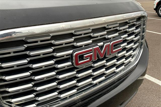 Used 2018 GMC Yukon XL For Sale in Olive Branch, MS