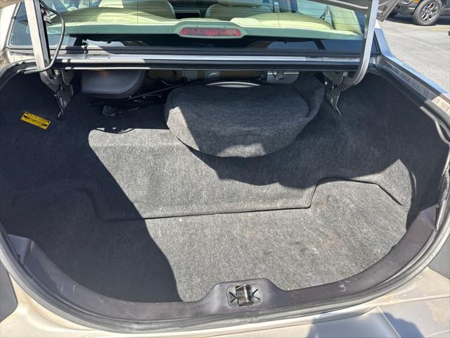 Used 1999 Lincoln Town Car For Sale in Muscle Shoals, AL