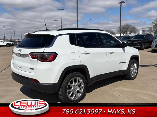 2022 Jeep Compass Latitude Lux 4x4