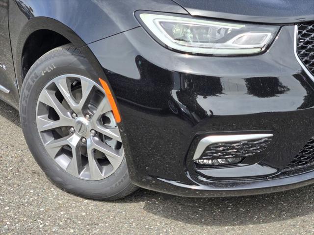2025 Chrysler Pacifica Hybrid PACIFICA PLUG-IN HYBRID PINNACLE