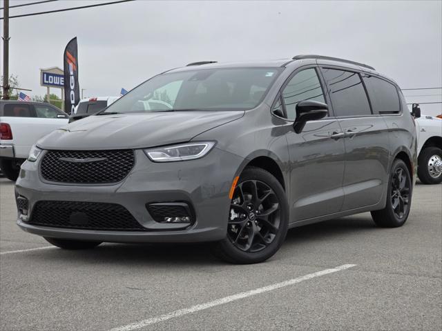 2025 Chrysler Pacifica PACIFICA LIMITED