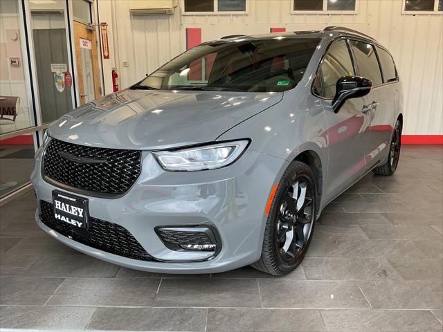 2025 Chrysler Pacifica PACIFICA LIMITED