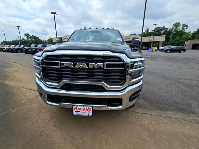 2025 RAM Ram 2500 RAM 2500 TRADESMAN CREW CAB 4X4 64 BOX