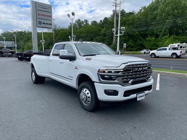 2025 RAM Ram 3500 RAM 3500 LIMITED CREW CAB 4X4 8 BOX