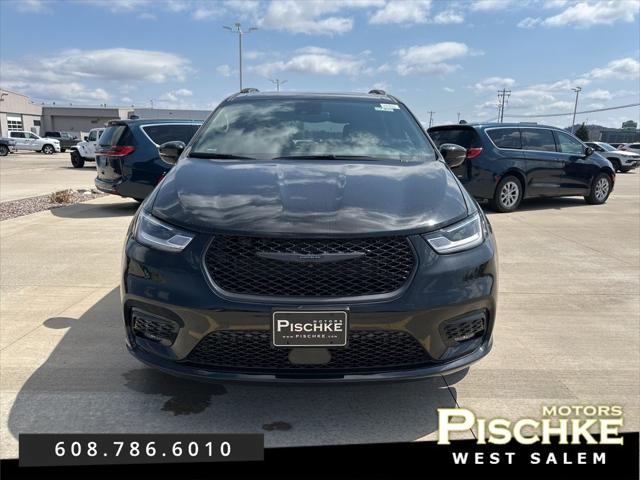 2025 Chrysler Pacifica PACIFICA LIMITED AWD