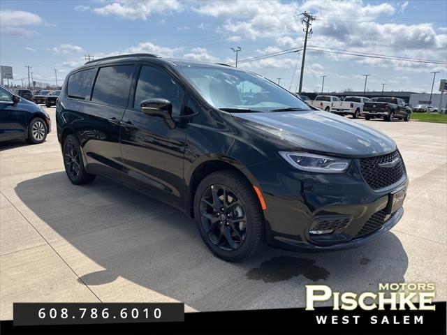 2025 Chrysler Pacifica PACIFICA LIMITED AWD