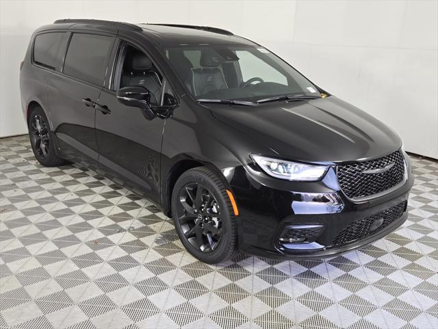 2025 Chrysler Pacifica PACIFICA LIMITED