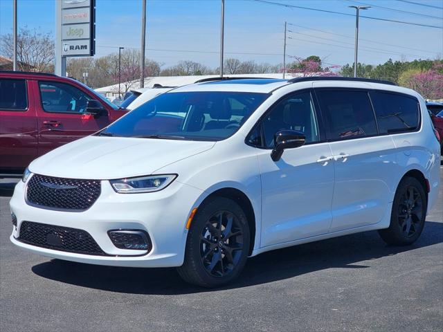 2025 Chrysler Pacifica PACIFICA LIMITED