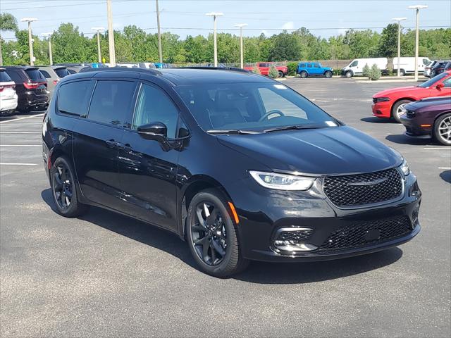 2025 Chrysler Pacifica PACIFICA LIMITED