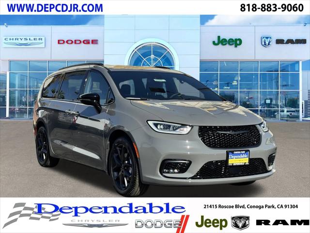 2025 Chrysler Pacifica PACIFICA LIMITED