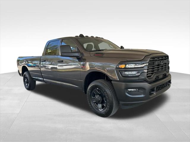 2025 RAM Ram 3500 RAM 3500 TRADESMAN CREW CAB 4X4 8 BOX