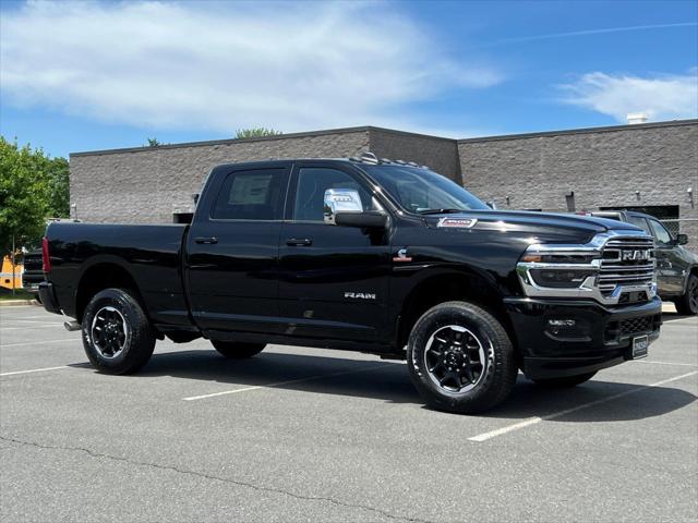 2025 RAM Ram 3500 RAM 3500 LARAMIE CREW CAB 4X4 64 BOX