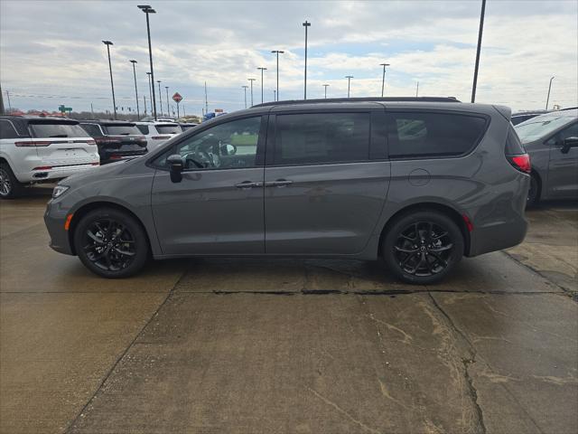 2025 Chrysler Pacifica PACIFICA LIMITED