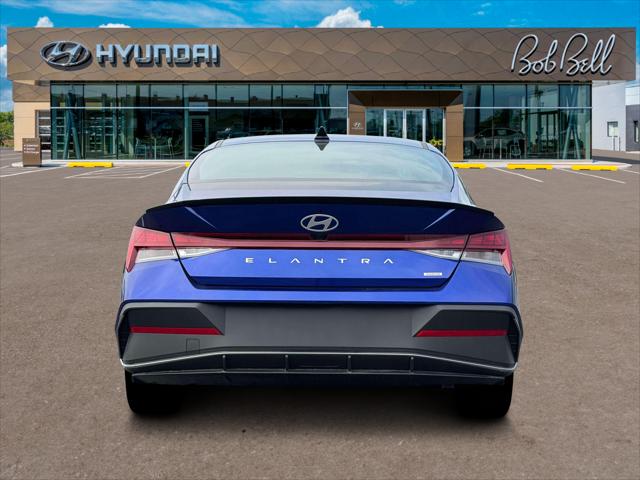 2025 Hyundai Elantra Hybrid SEL Sport