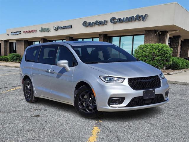 2022 Chrysler Pacifica Hybrid Limited
