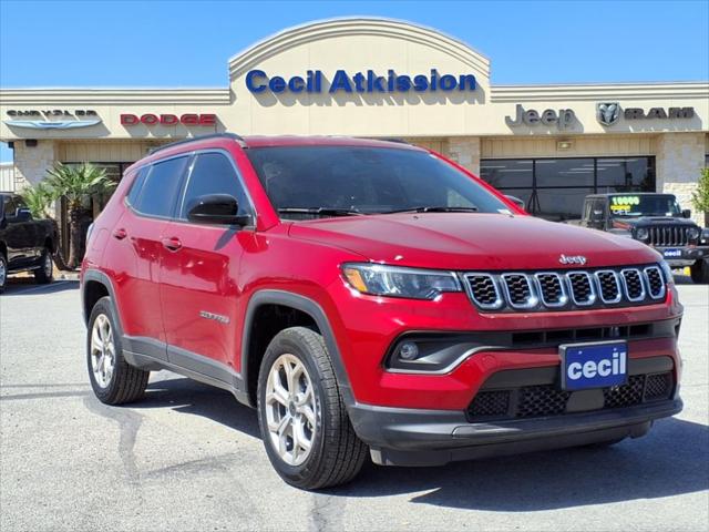 2025 Jeep Compass COMPASS LATITUDE 4X4