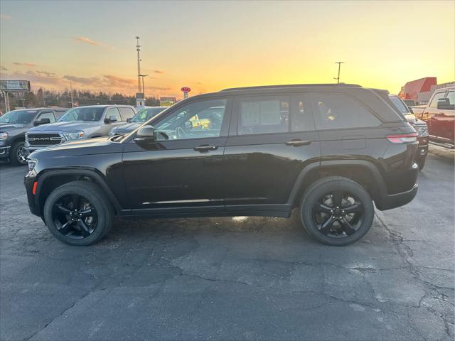 2022 Jeep Grand Cherokee Altitude 4x4
