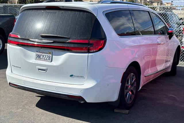 2023 Chrysler Pacifica Hybrid Pinnacle