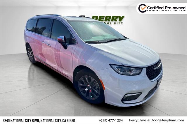 2023 Chrysler Pacifica Hybrid Pinnacle