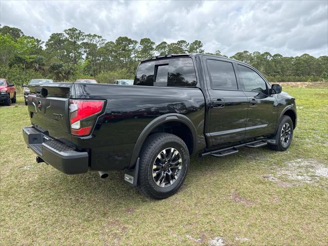 2022 Nissan TITAN Crew Cab PRO-4X 4x4