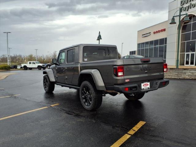 2025 Jeep Gladiator GLADIATOR NIGHTHAWK 4X4
