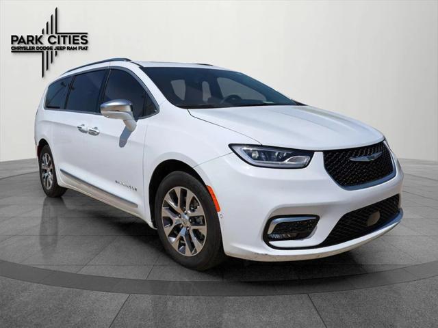 2024 Chrysler Pacifica Hybrid Pinnacle