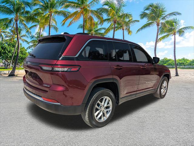 2023 Jeep Grand Cherokee Laredo 4x4