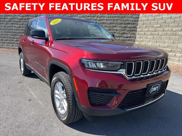 2023 Jeep Grand Cherokee Laredo 4x4