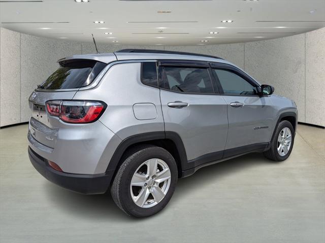 2022 Jeep Compass Latitude FWD