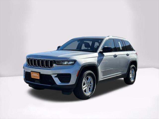 2023 Jeep Grand Cherokee Laredo 4x4