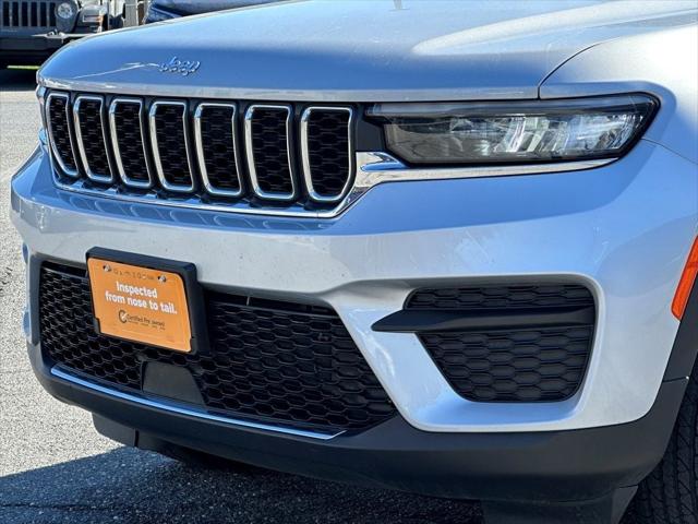 2023 Jeep Grand Cherokee Laredo 4x4