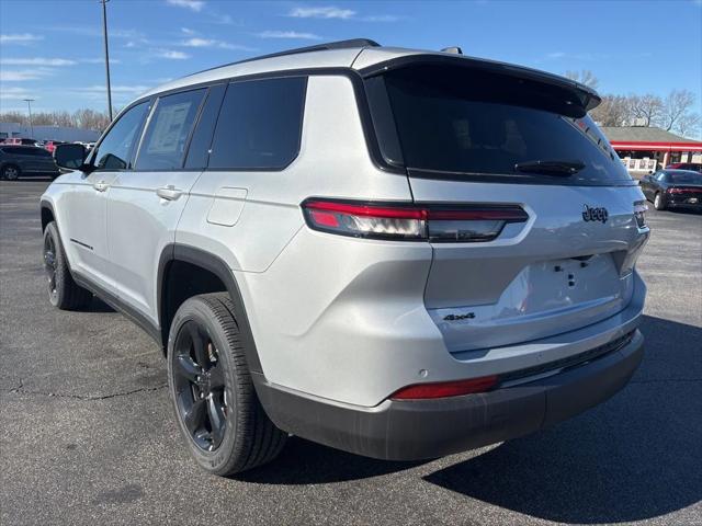 2025 Jeep Grand Cherokee GRAND CHEROKEE L ALTITUDE 4X4