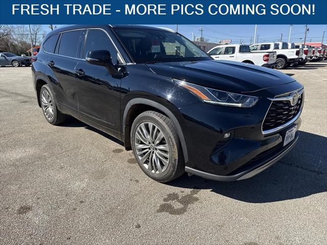 2022 Toyota Highlander Platinum