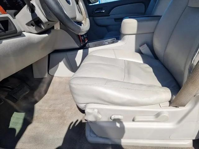 2012 Chevrolet Suburban LT
