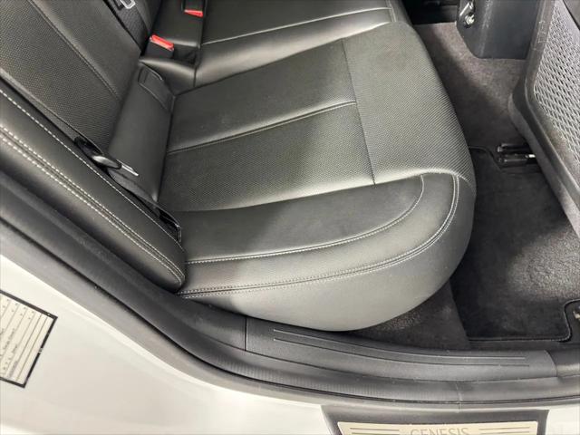 2023 Genesis G70 2.0T AWD